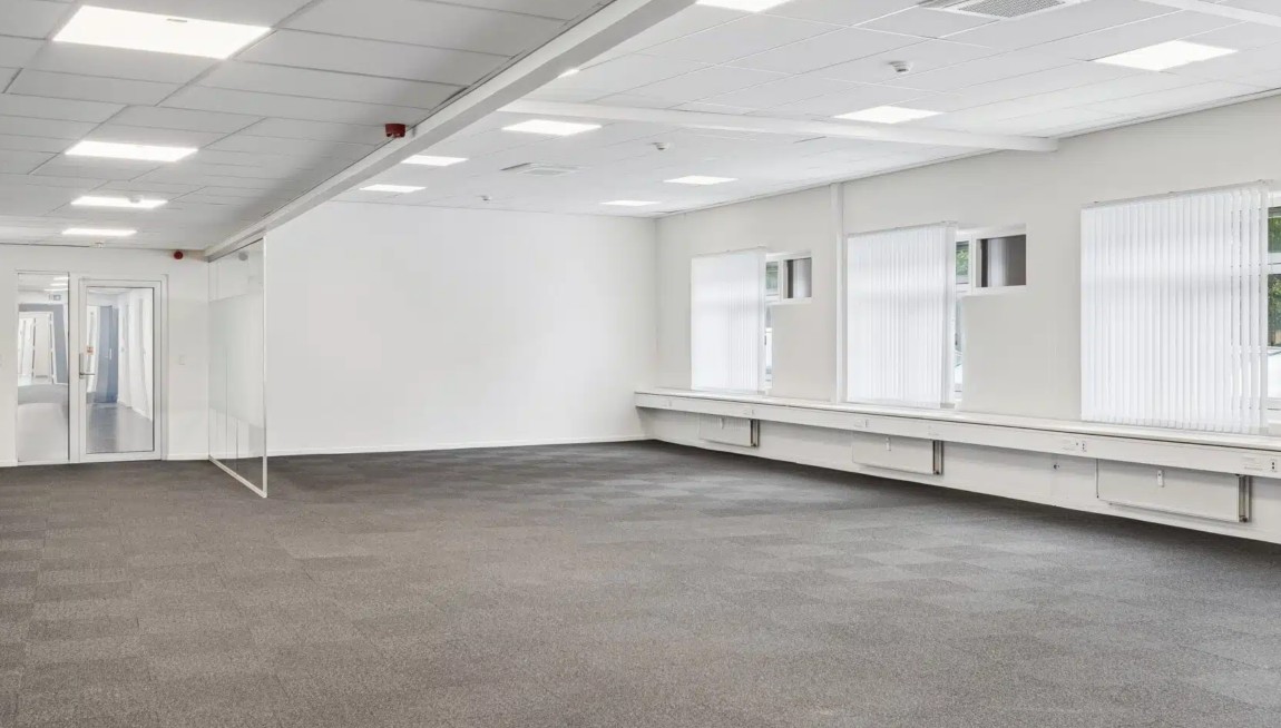 3 Dybendalsvænget, Tåstrup, 0 , 0 ,0,Lager,Til leje,Dybendalsvænget,1096